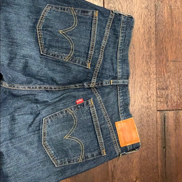 Levi Jeans - Picture 5 of 6